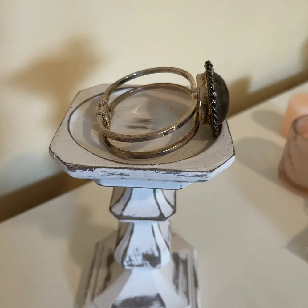 Handcrafted Bracelet - Picture 2 of 3